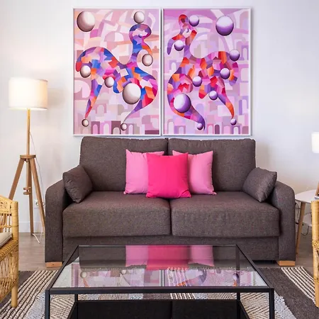 In By Bajondillo Apartment